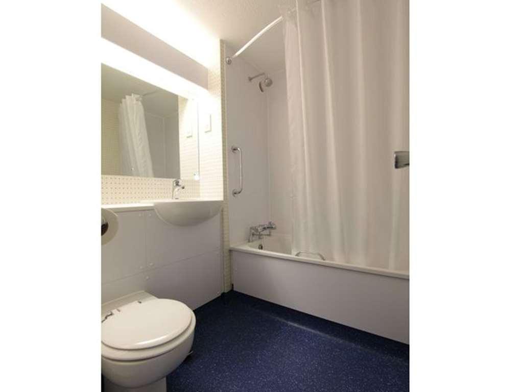 Hotel Travelodge Upton Way Northampton